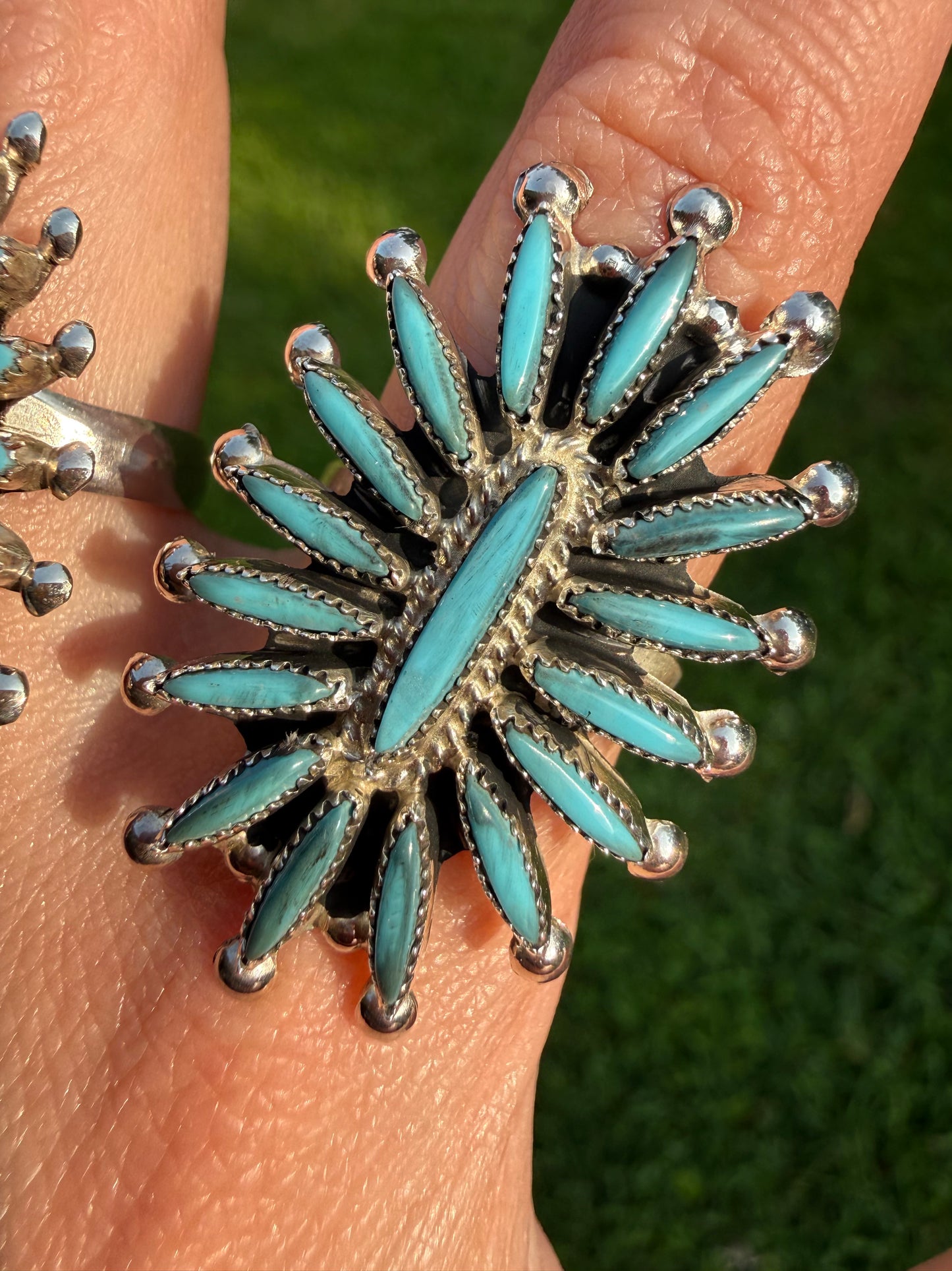 Zuni Turquoise Needlepoint Cluster Full Flower Sterling Silver Ring