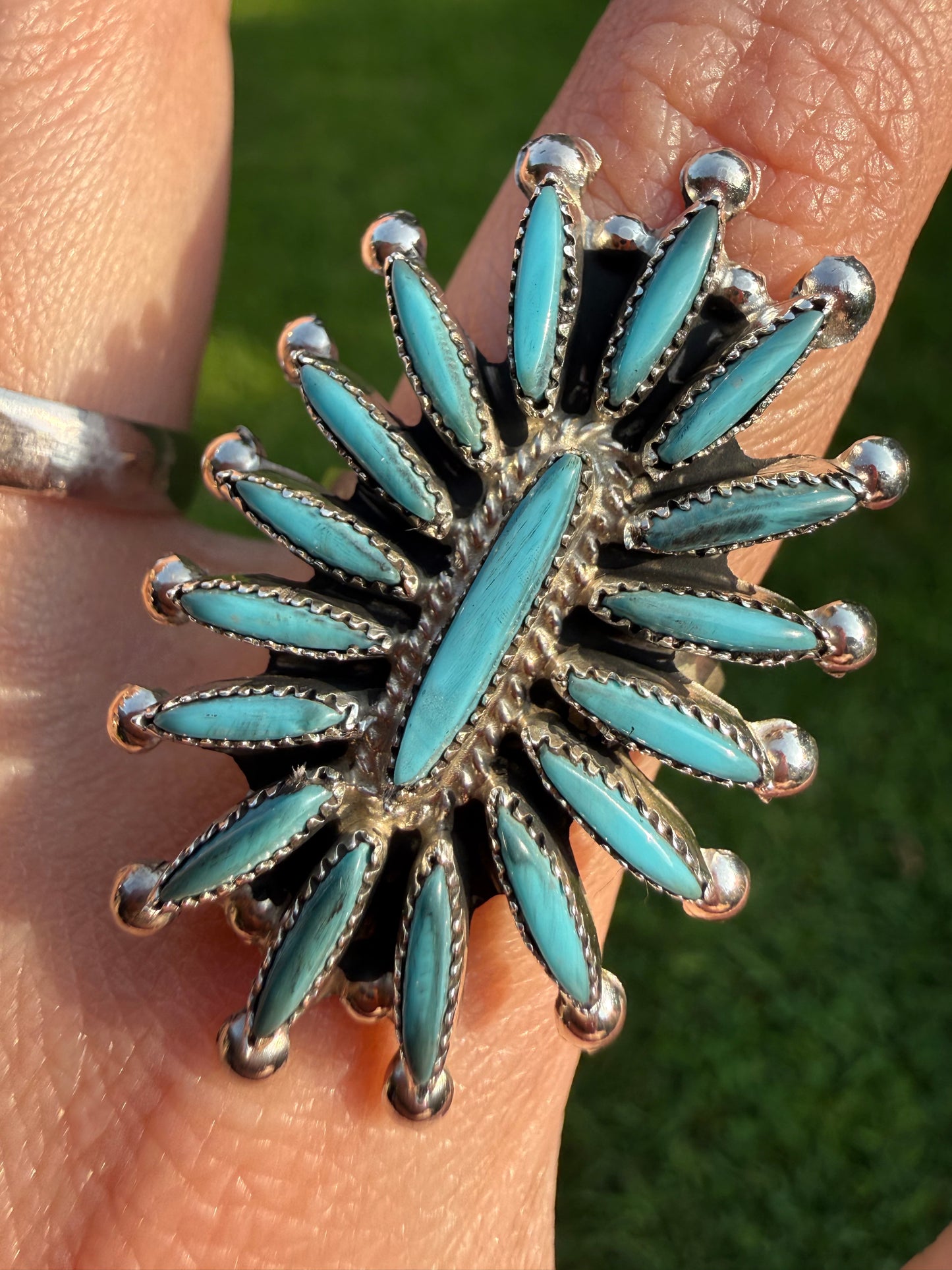 Zuni Turquoise Needlepoint Cluster Full Flower Sterling Silver Ring