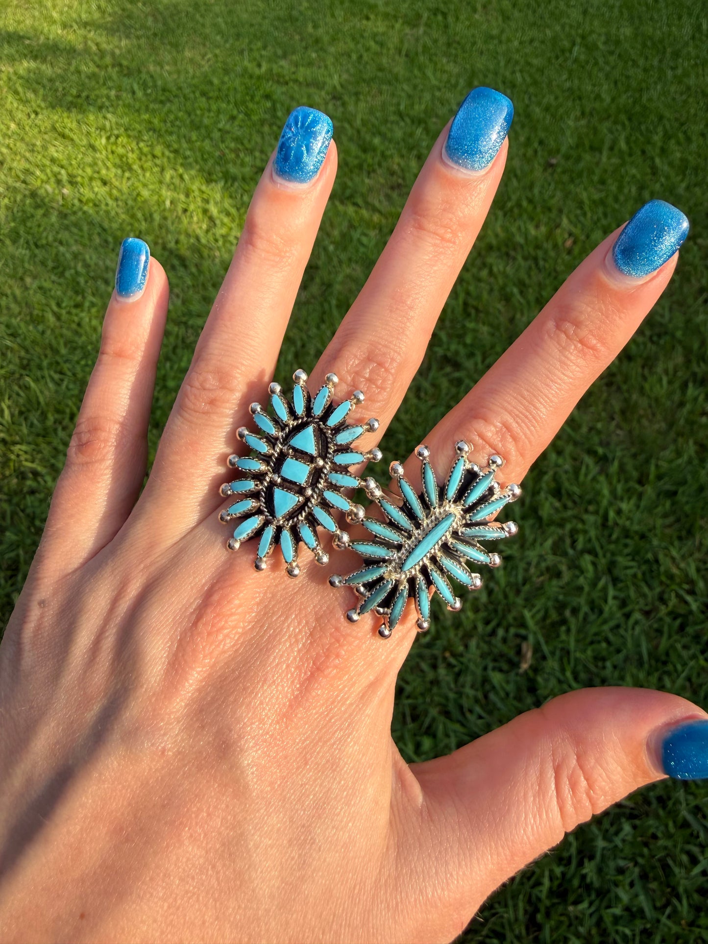 Zuni Turquoise Needlepoint Cluster Full Flower Sterling Silver Ring