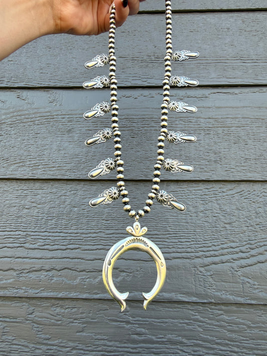 Navajo Naja All Sterling Silver Flower Accent Necklace