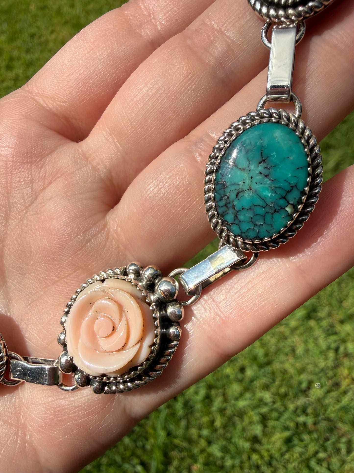 Navajo Kingman Turquoise and Pink Conch Carved Flower Sterling Silver Choker Necklace
