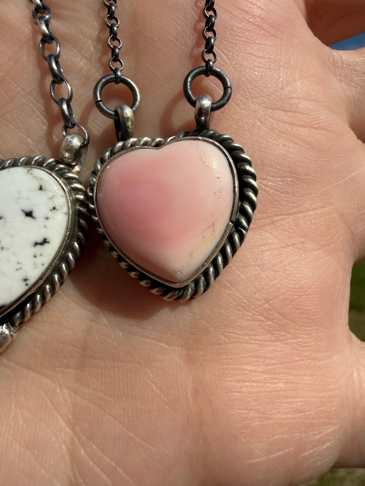 Navajo Pink Conch Or White Buffalo Sterling Silver Heart Necklace