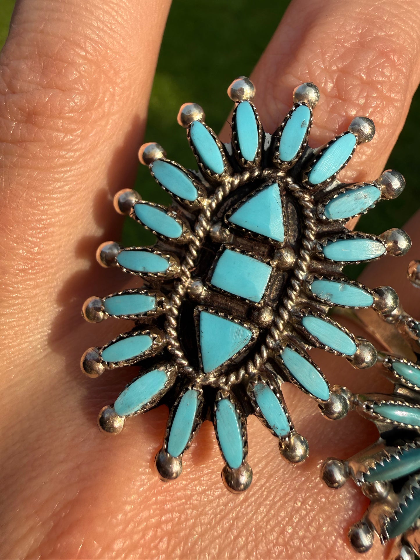 Zuni Turquoise Needlepoint Cluster Full Flower Sterling Silver Ring