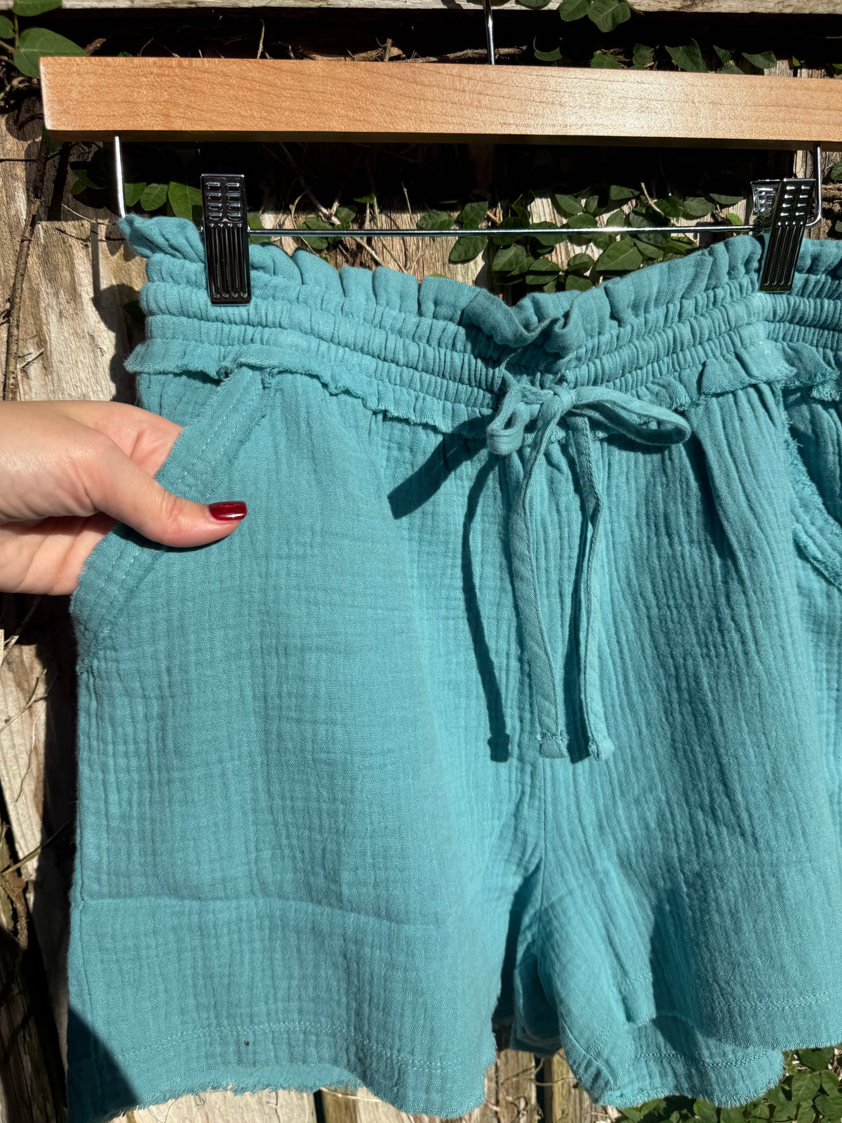 The Easy Days Drawstring Gauze Shorts