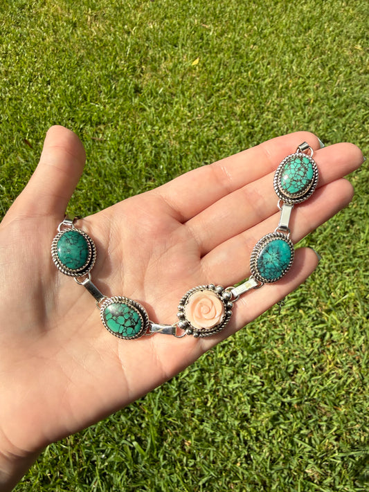 Navajo Kingman Turquoise and Pink Conch Carved Flower Sterling Silver Choker Necklace