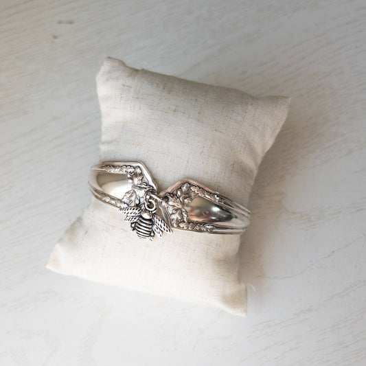 Bee Dangle Handle Spoon Bracelet